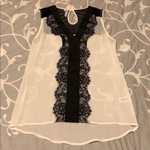 Maurice’s Sleeveless Top w/ Lace Detail